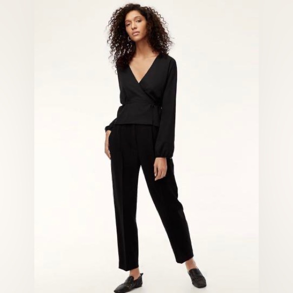 Aritzia Lilia Blouse *NWT* - Picture 1 of 2